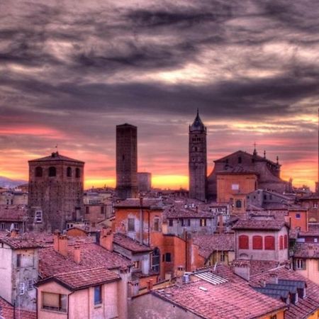 Appartamento Downtown Loft Bologna Esterno foto