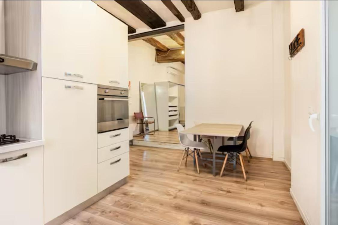 Appartamento Downtown Loft Bologna Esterno foto