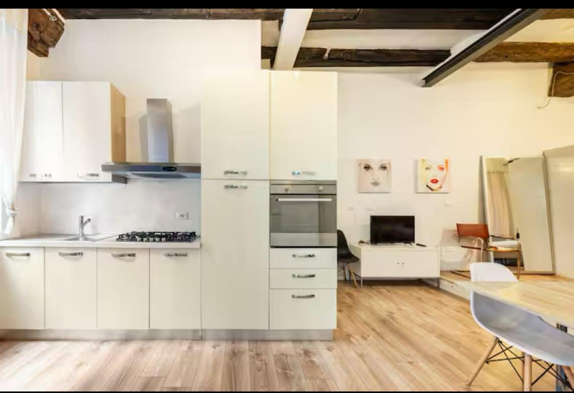 Appartamento Downtown Loft Bologna Esterno foto